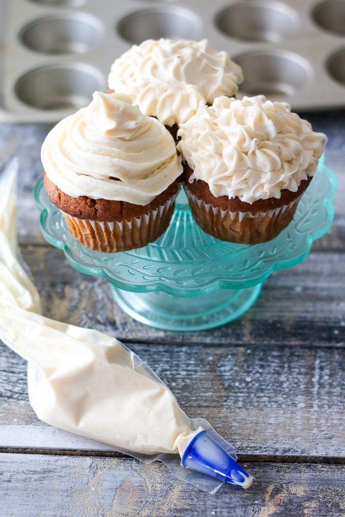 Pumpkin Cupcakes with pillsbury cream cheese pastry bag (1 of 1)