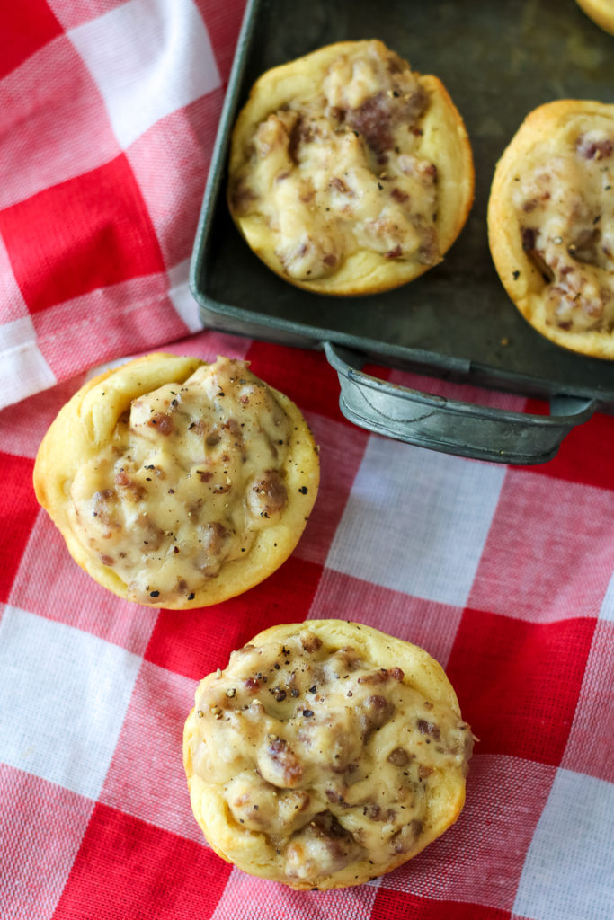 Sausage Gravy Biscuit Cups-2