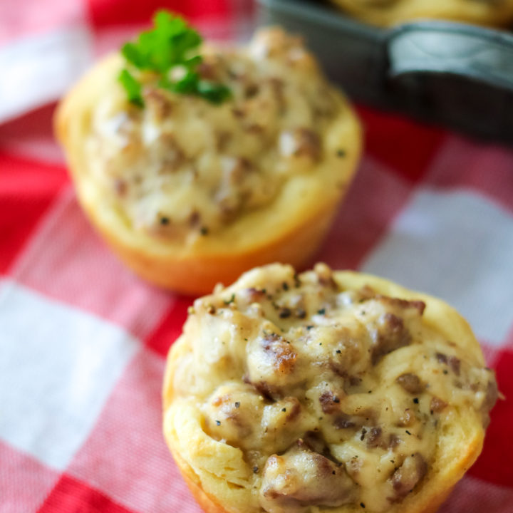 Sausage Gravy Biscuit Cups