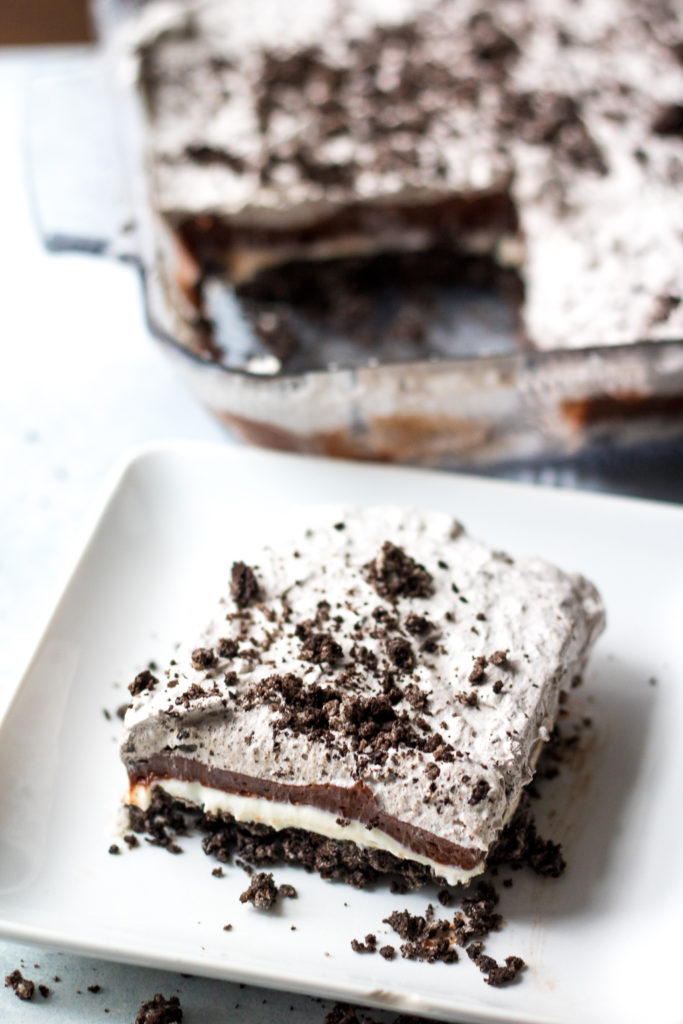 Cookies & Cream Lush is the ULTIMATE no bake dessert. Each layer is bursting with creamy, crunchy cookies & cream flavor!