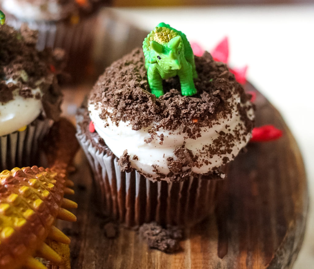 Easy Dinosaur Cupcakes