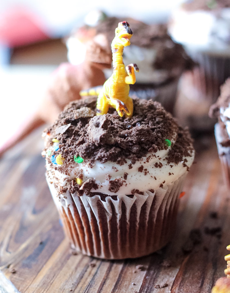 Easy Dinosaur Cupcakes
