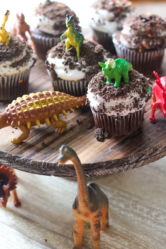 Easy Dinosaur Cupcakes