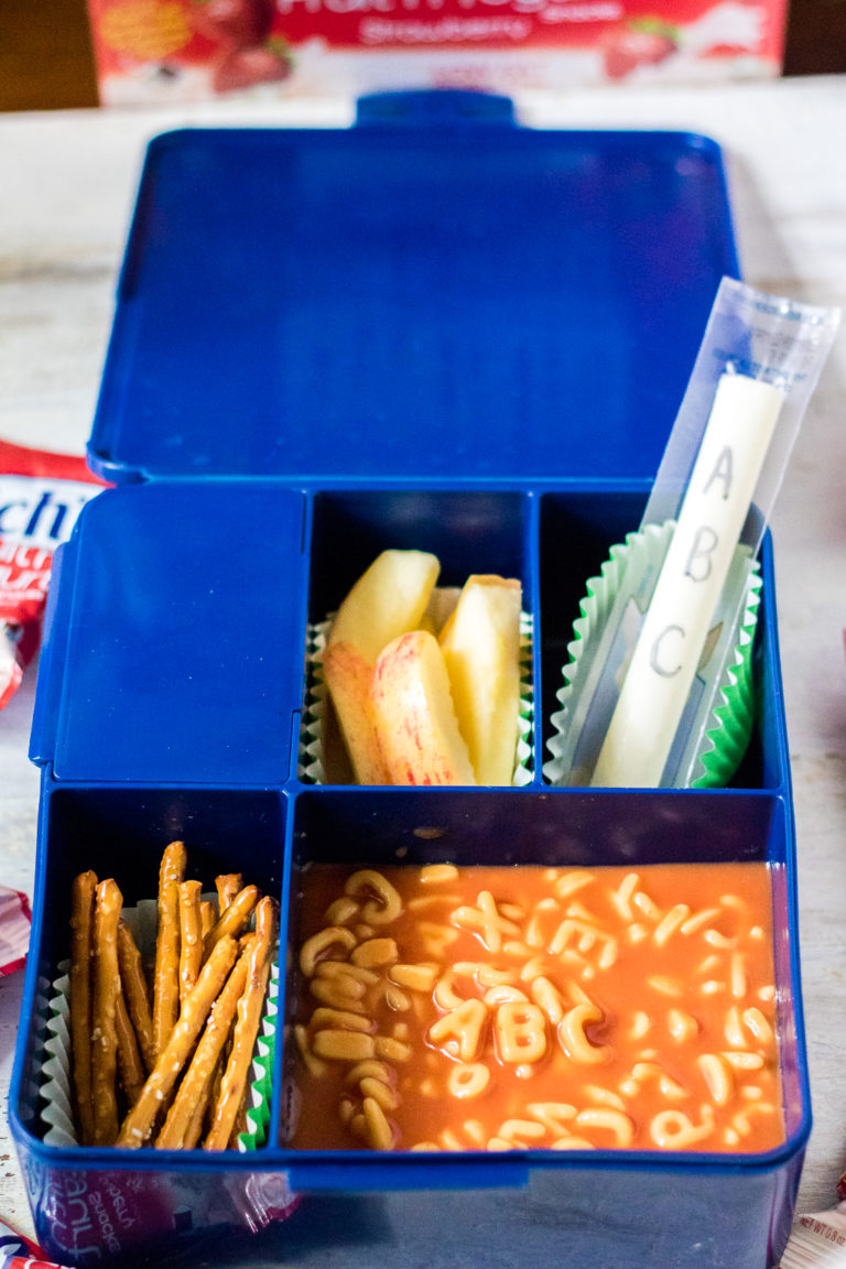 Make back to school fun with this cute First Day Of School Lunch with a special treat, Welch’s Fruit ‘n Yogurt Snacks! The perfect back to school snack!