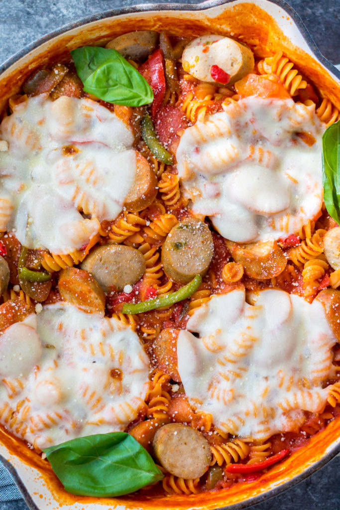 One Pot Sausage and Peppers Pasta is going to be your new go to dinner for busy weeknights. A flavorful crowdpleaser that takes no time!