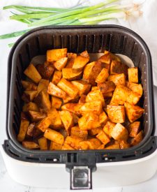 Seasoned potatoes in air fryer