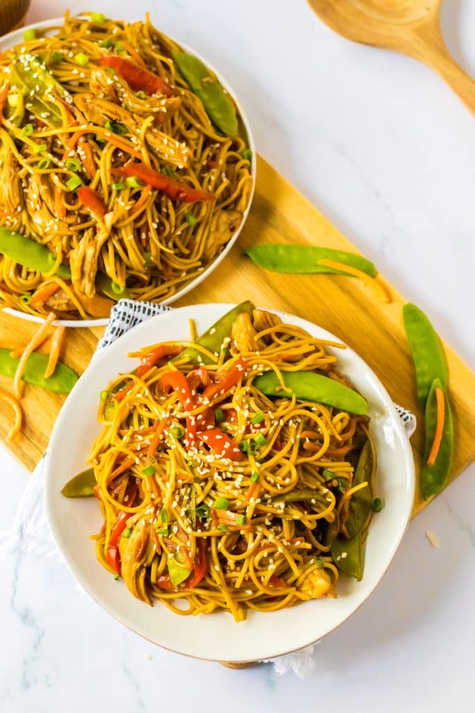 Slow Cooker Chicken Lo Mein piled on a plate