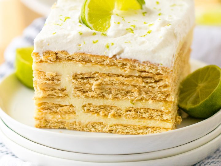 Refreshing No-Bake Lemon Icebox Cake - Easy and Delicious