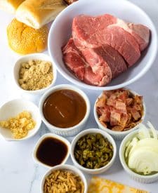 Slow Cooker Cowboy Beef Sandwiches ingredients