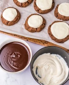 Hostess Cupcake Cookies with cream topping