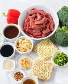 Slow Cooker Beef and Broccoli Ramen ingredients