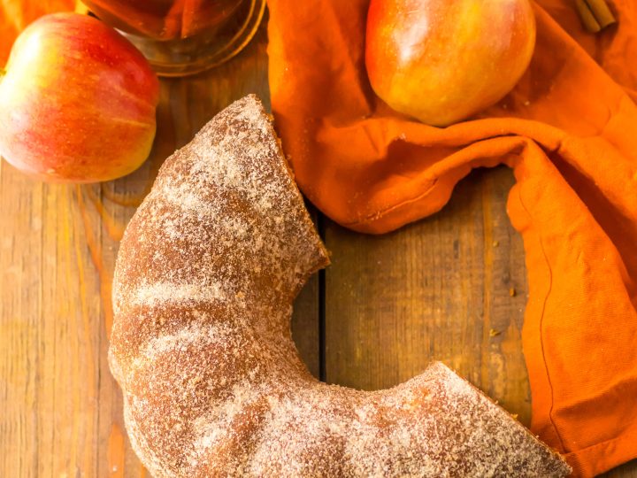 Apple Cider Doughnut Bundt Cake