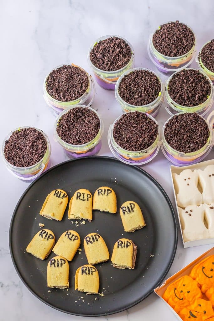 Graveyard Pudding Cups gravestones