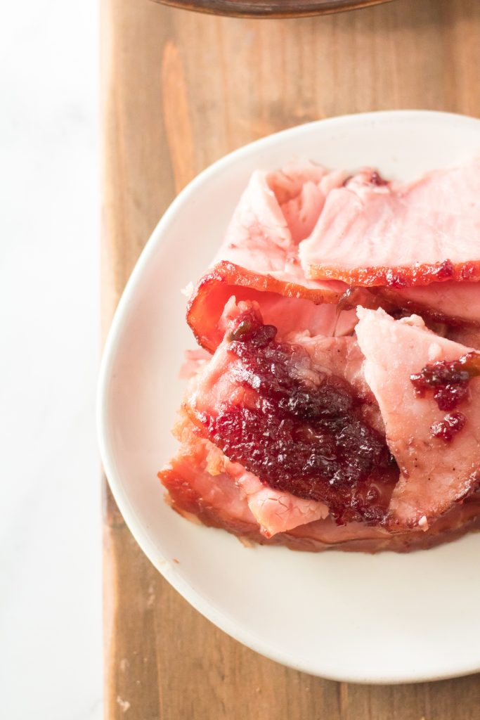 Cranberry Pepperjelly Spiral Ham plated