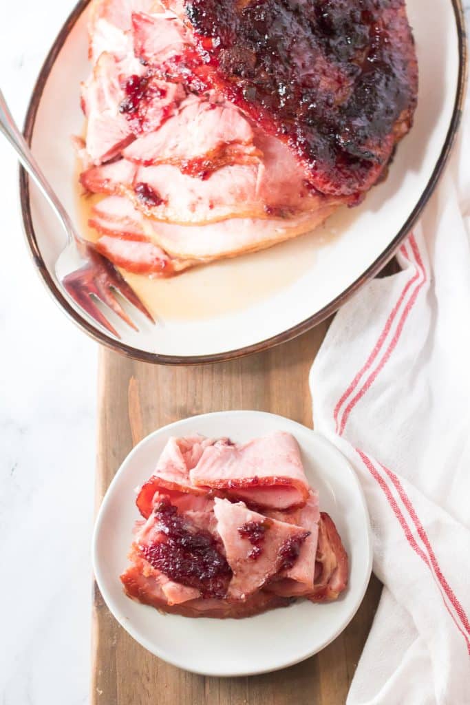 Cranberry Pepperjelly Spiral Ham plated