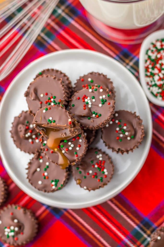 Christmas Caramel Cups plated