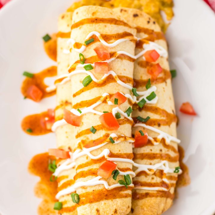 Baked Chicken Taquitos plated