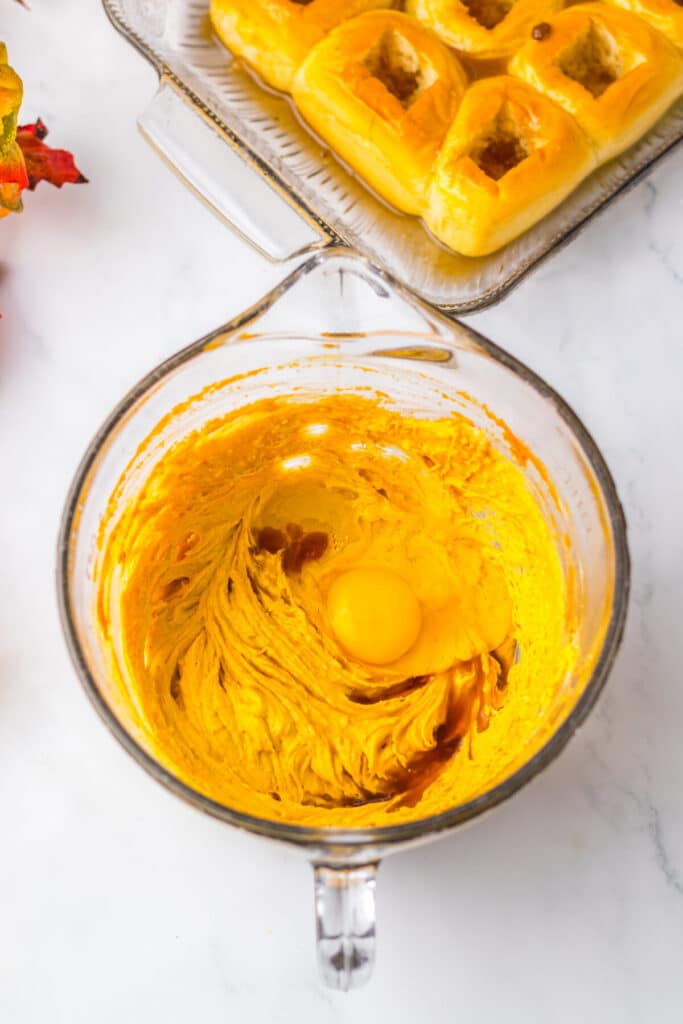 Pumpkin Danish Hawaiian Rolls filling mix