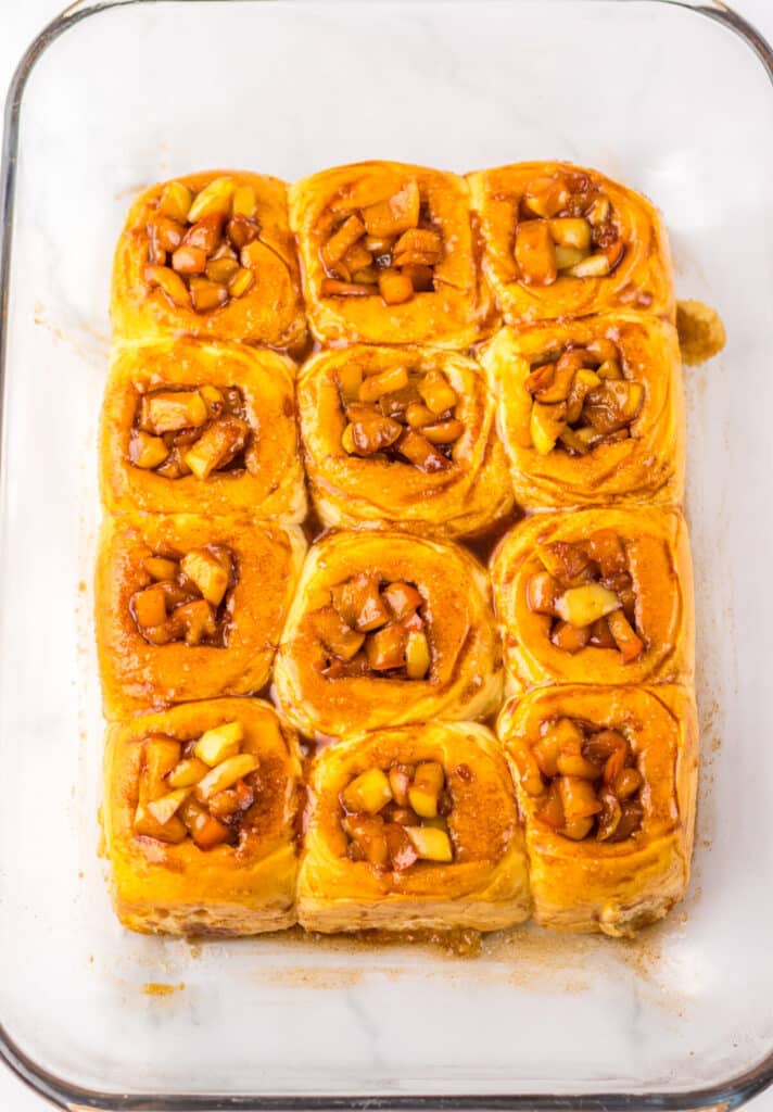 Caramel Apple Hawaiian Rolls in pan