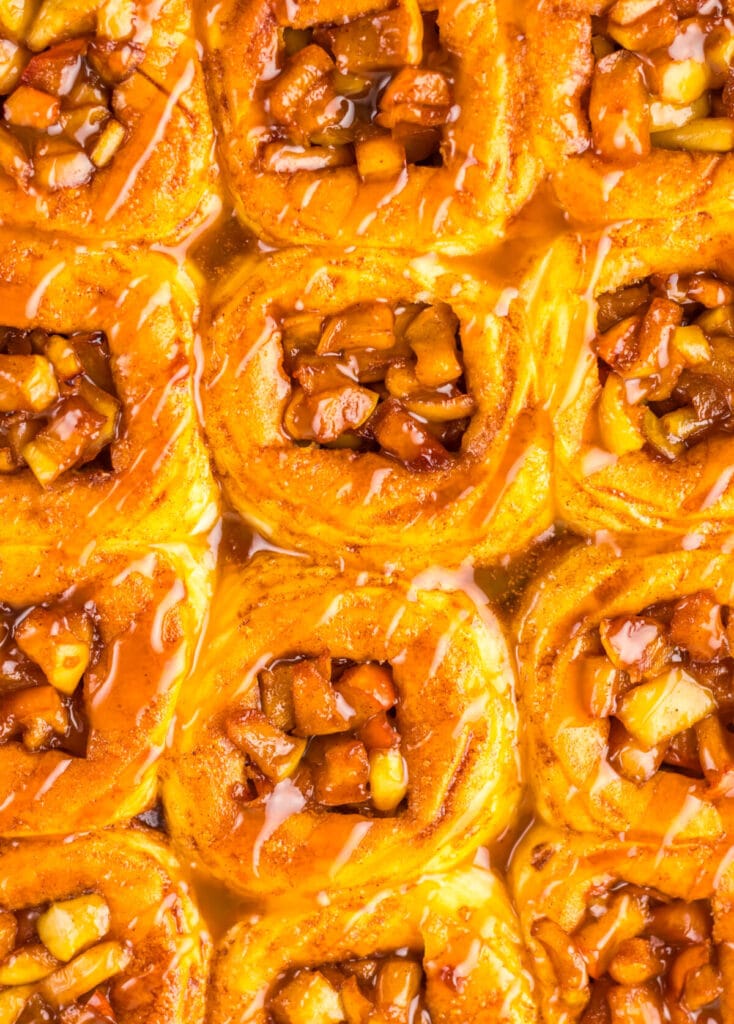 Caramel Apple Hawaiian Rolls in pan