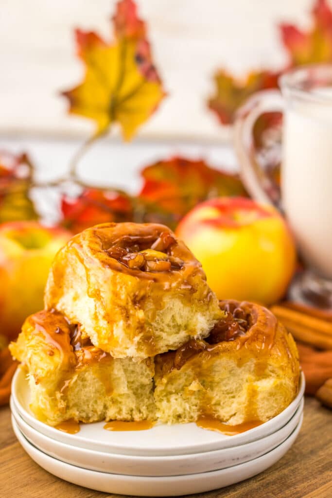 Caramel Apple Hawaiian Rolls plated