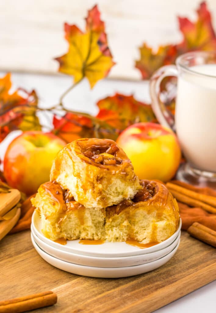 Caramel Apple Hawaiian Rolls plated