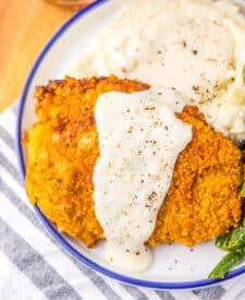 Cracker Barrel Chicken Fried Steak plated