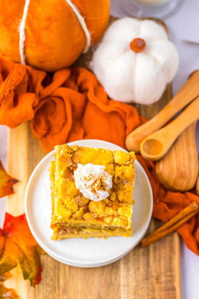Pumpkin Cheesecake Snickerdoodle Bars plated