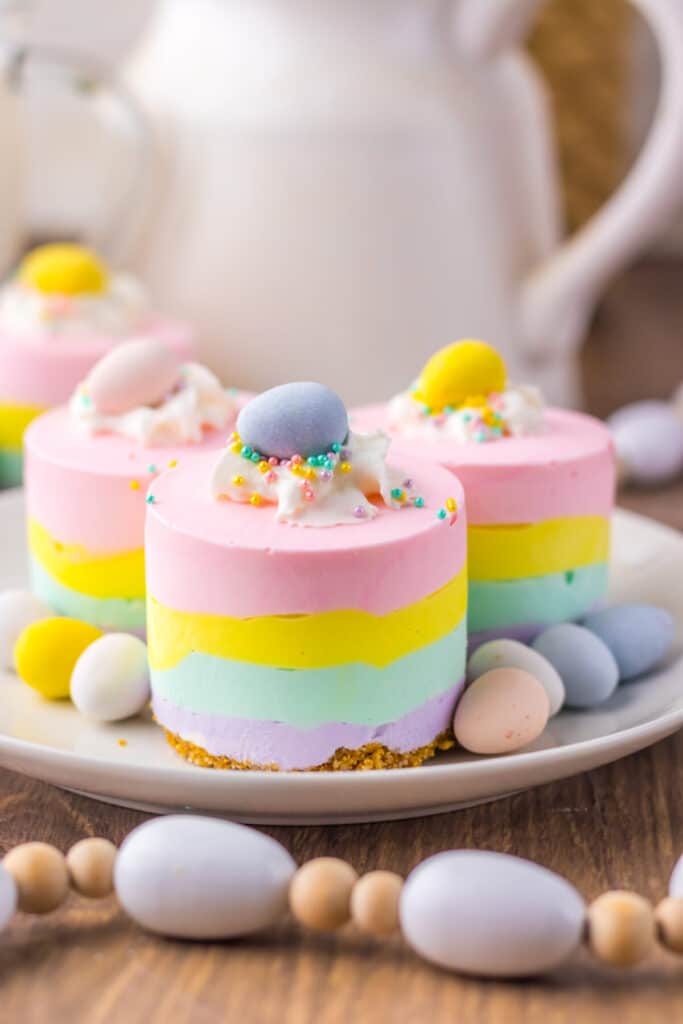 No Bake Easter Mini Cheesecakes plated