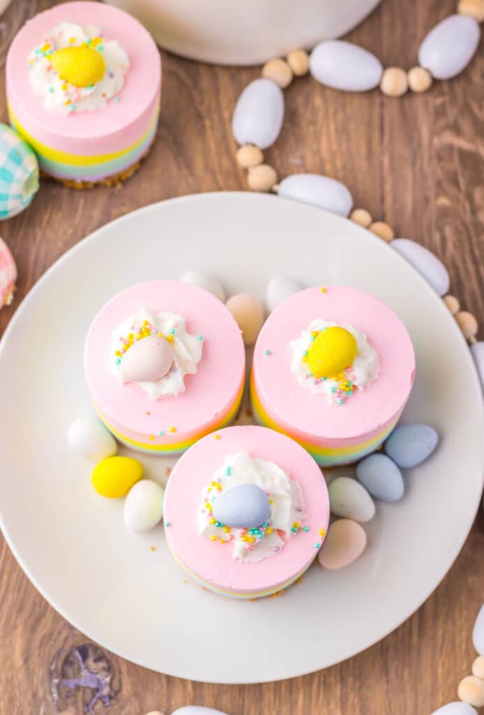 No Bake Easter Mini Cheesecakes plated