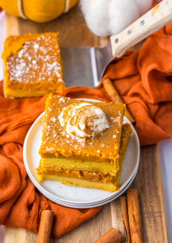 10. Pumpkin gooey butter bar square with powdered sugar on top.