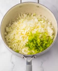 Vegetables and sauce mixed together for chow mein noodles.