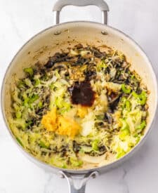 Vegetables and sauce mixed together for chow mein noodles.